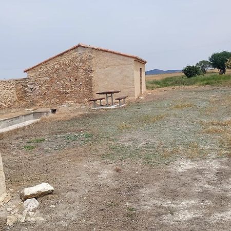 Bar Hostal Torralba De Los Sisones Bagian luar foto